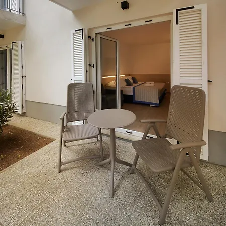 Hotel With Balcony Or Terrace - & Adria